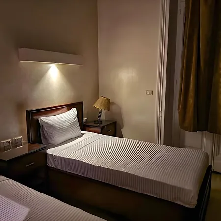 Regency Inn-3